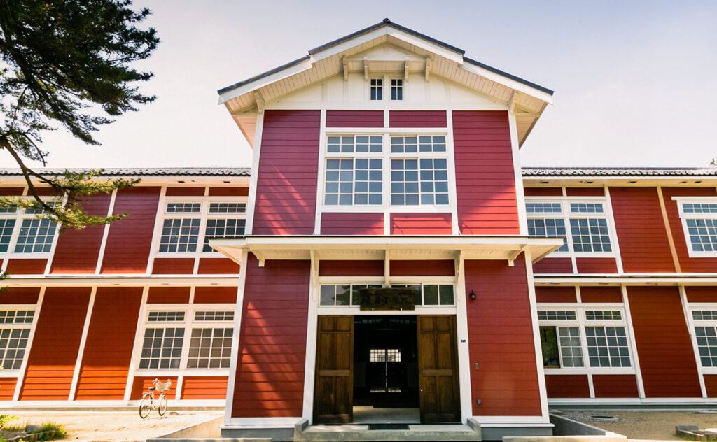 旧長井小学校第一校舎